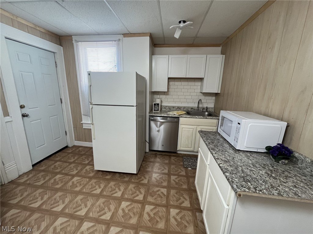 1958 E 120th St #1 – photo 4