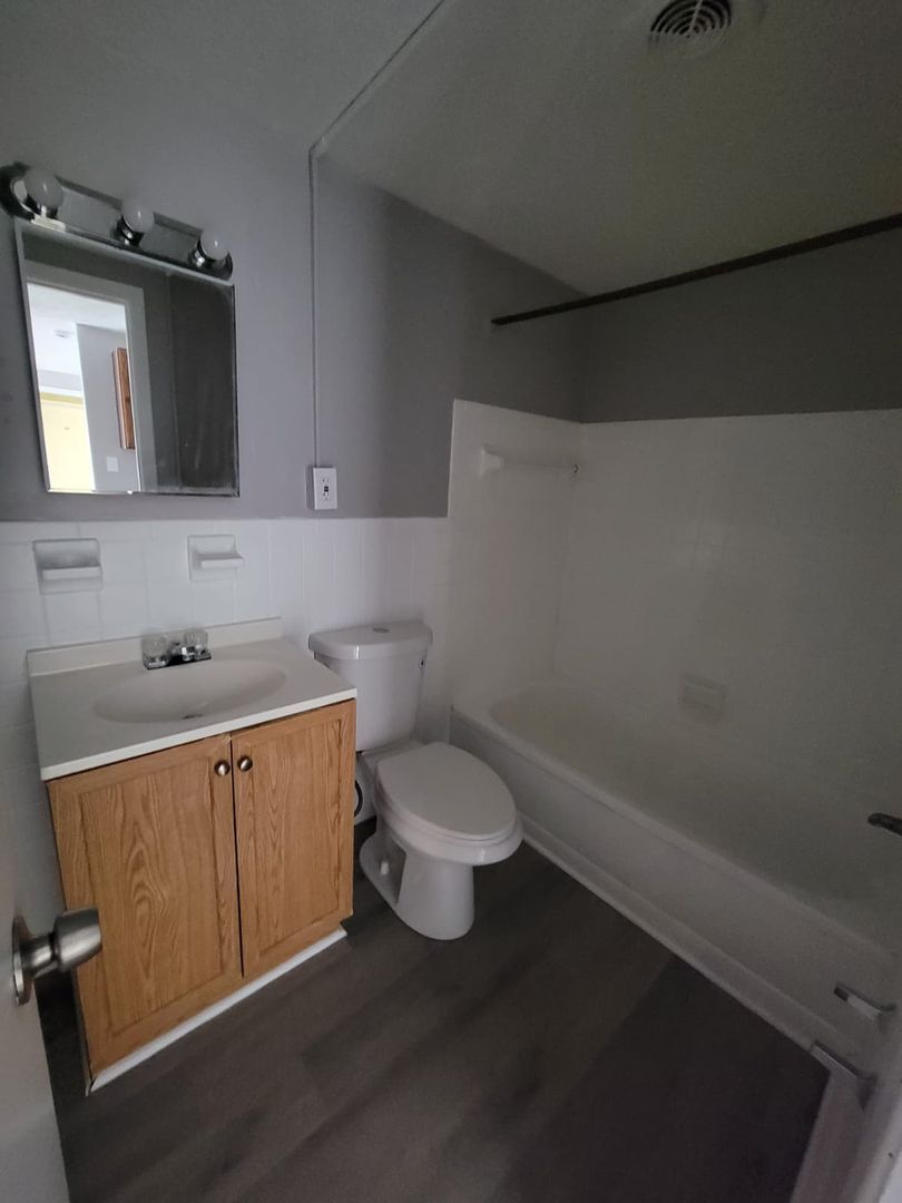 13420 Euclid Ave unit 13430-307 – photo 3
