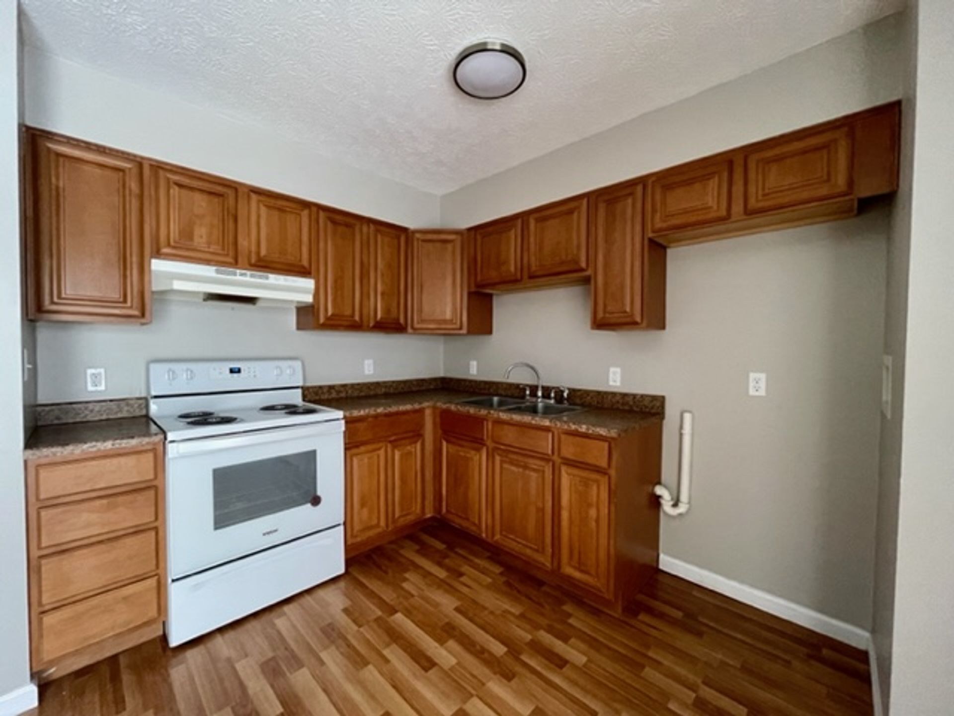 611 Wessor Ave unit 18 – photo 2