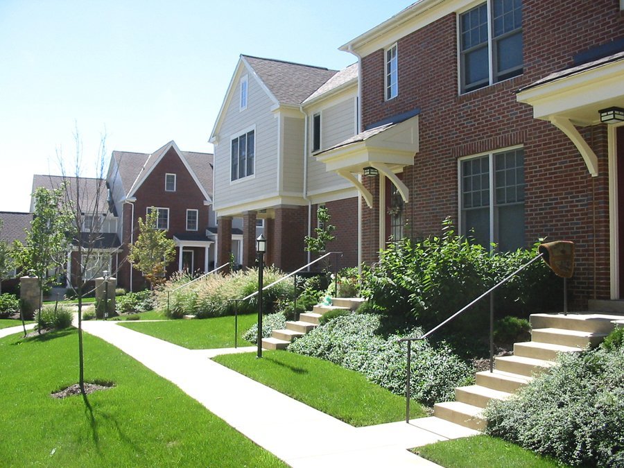 1876 Parkview Blvd – photo 3