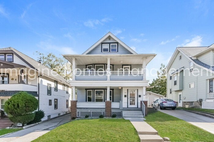 1327 Lakewood Ave – photo 1