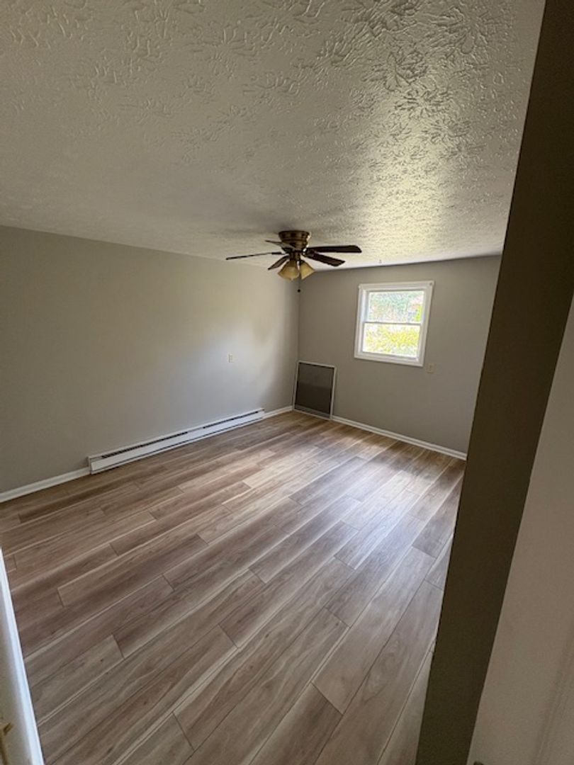 1332 N Chapel St unit 6 – photo 5