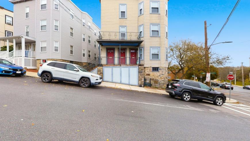 1 Orient Ave – photo 1