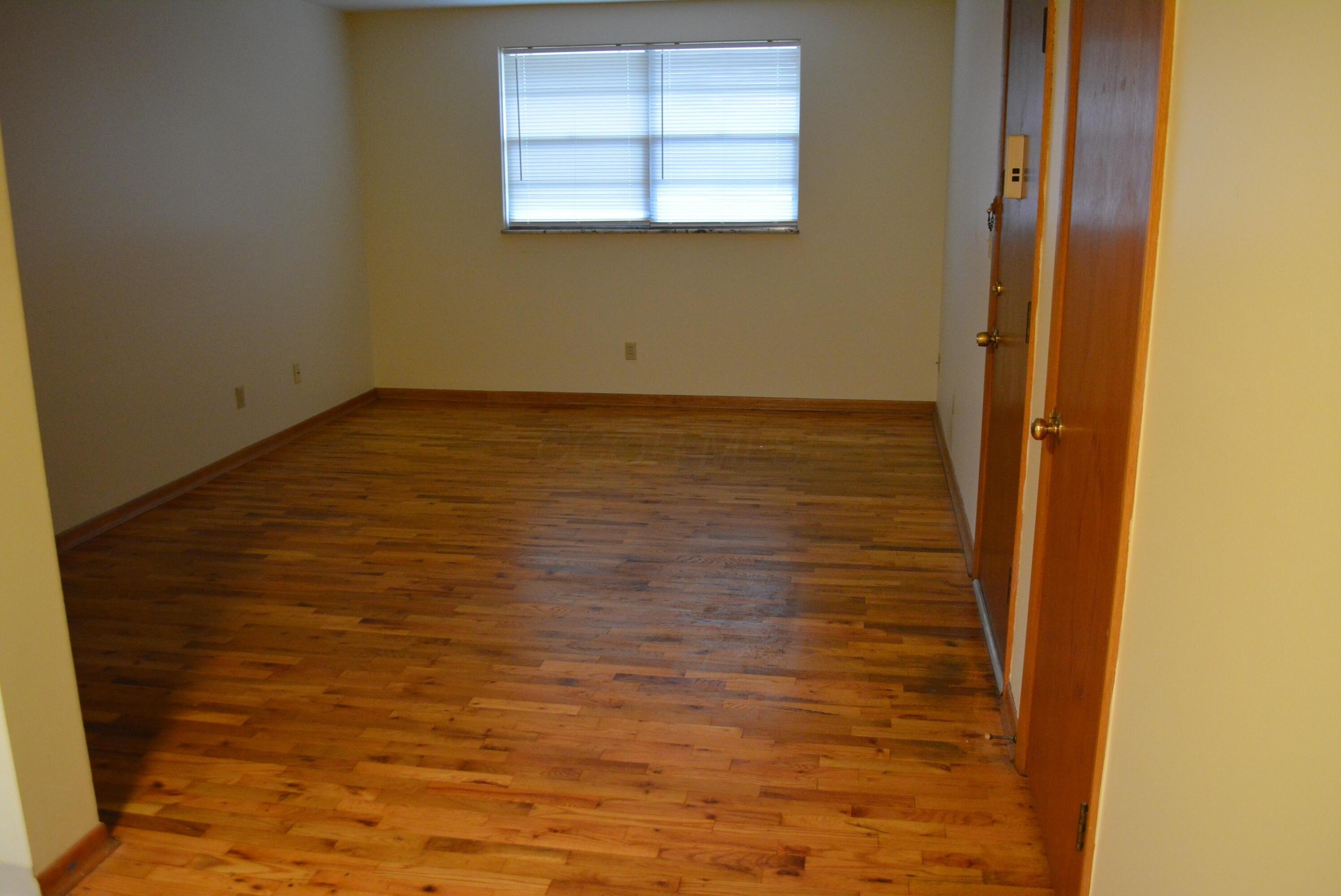 1533 Elmwood Ave – photo 2