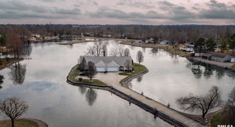 633 Lake Harbor Dr – photo 3
