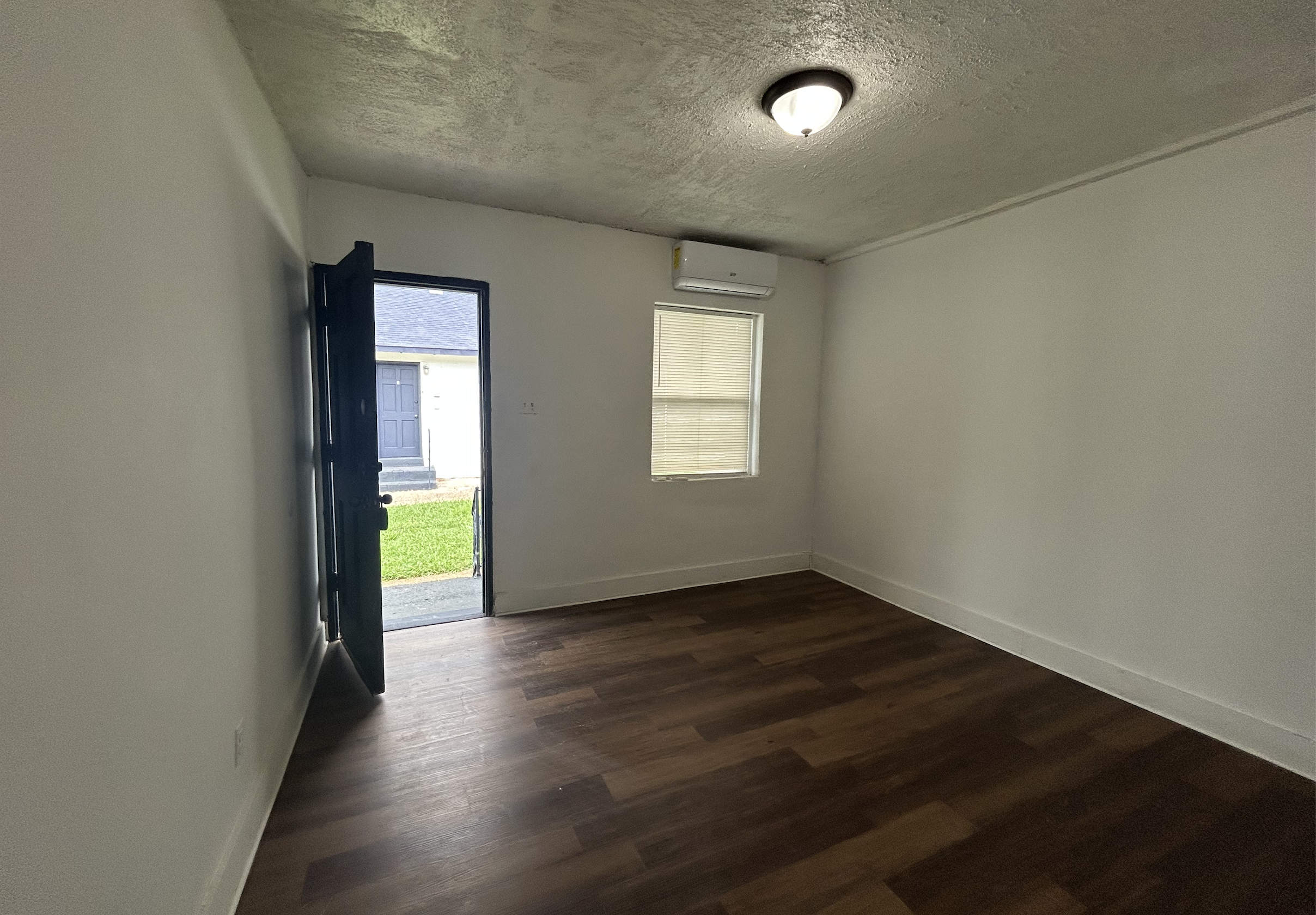 614 1st St S unit B – photo 5