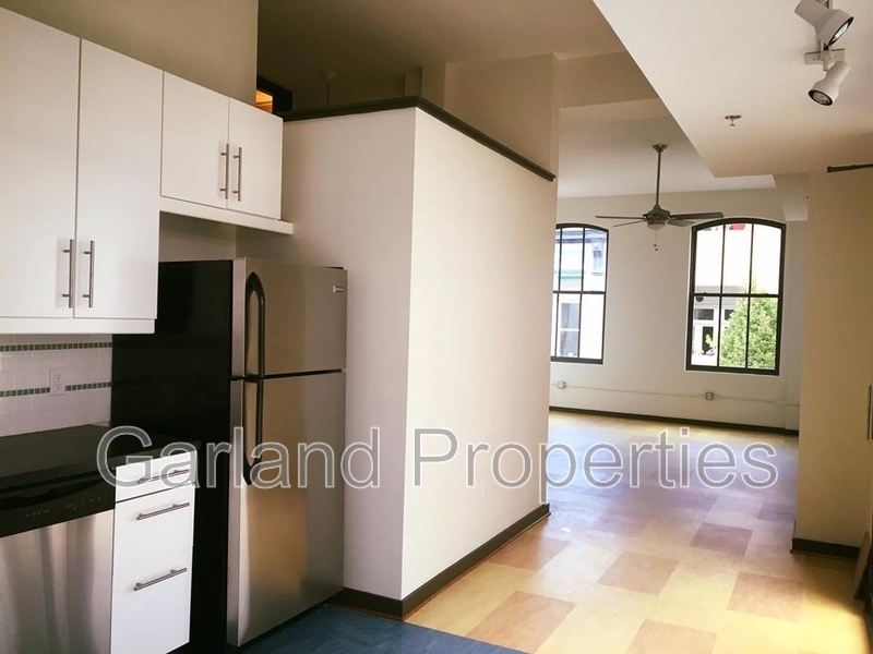 110 Campbell Ave SW unit 310 – photo 3