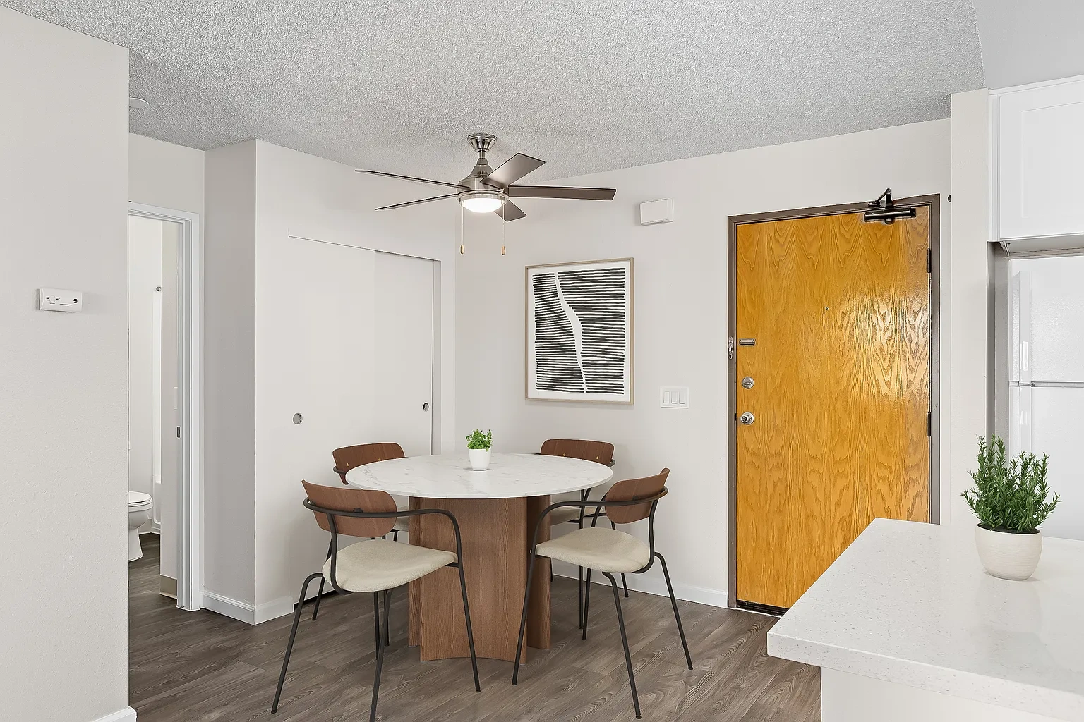 Plaza Apartments – photo 4