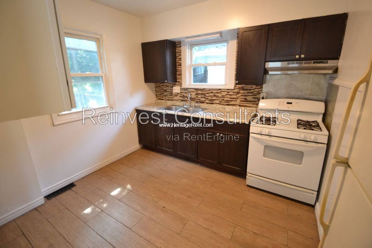 7116 Dillward Ave – photo 5