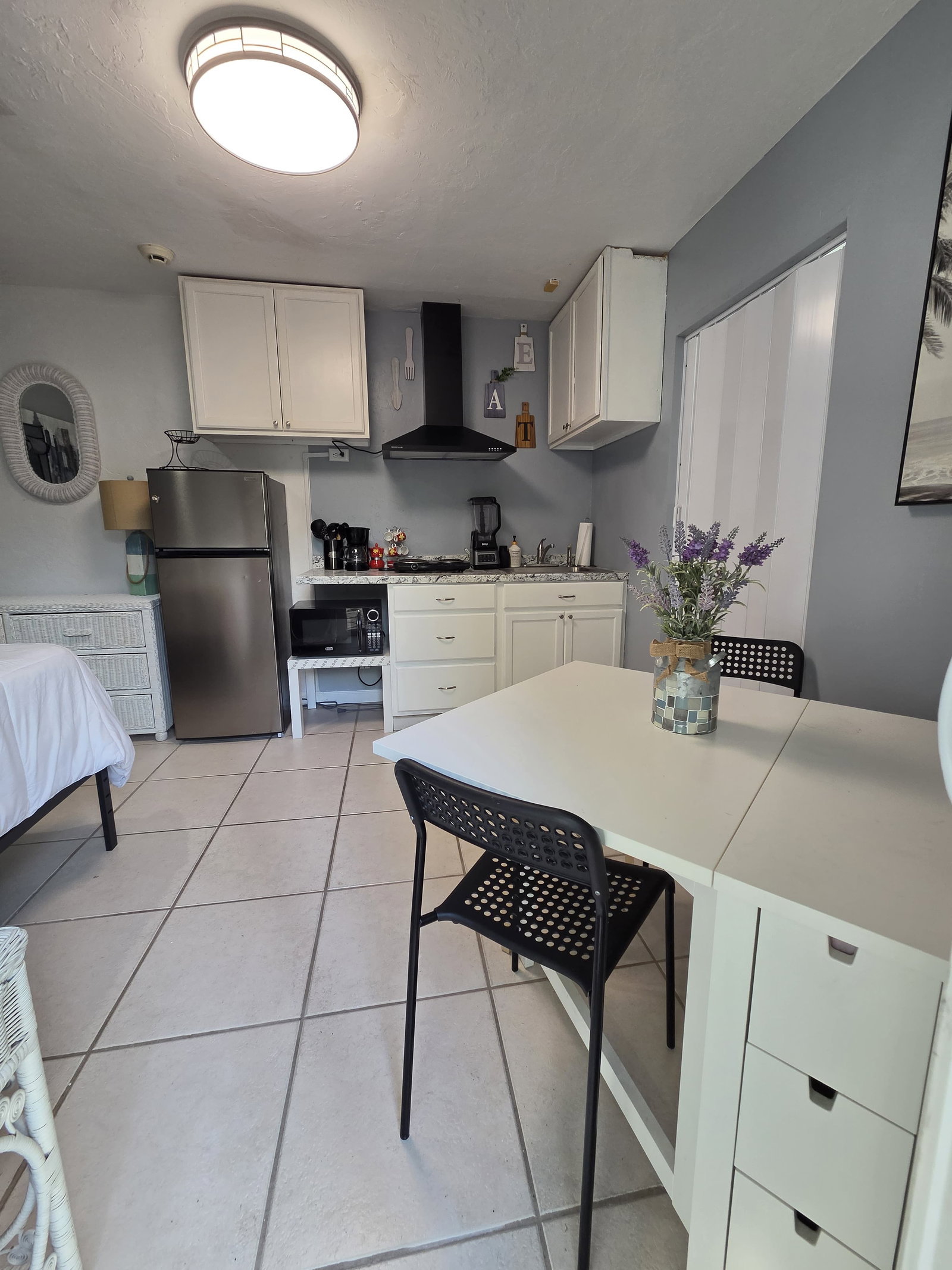 1668 NE 34th Dr – photo 1