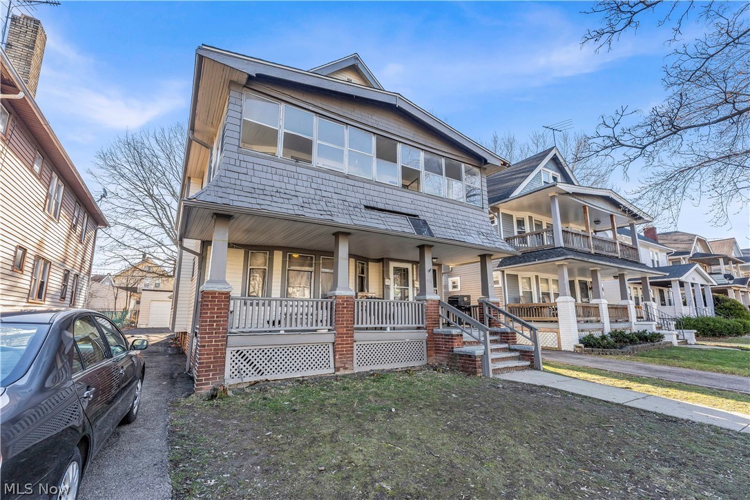 913 Helmsdale Rd unit 3 – photo 2