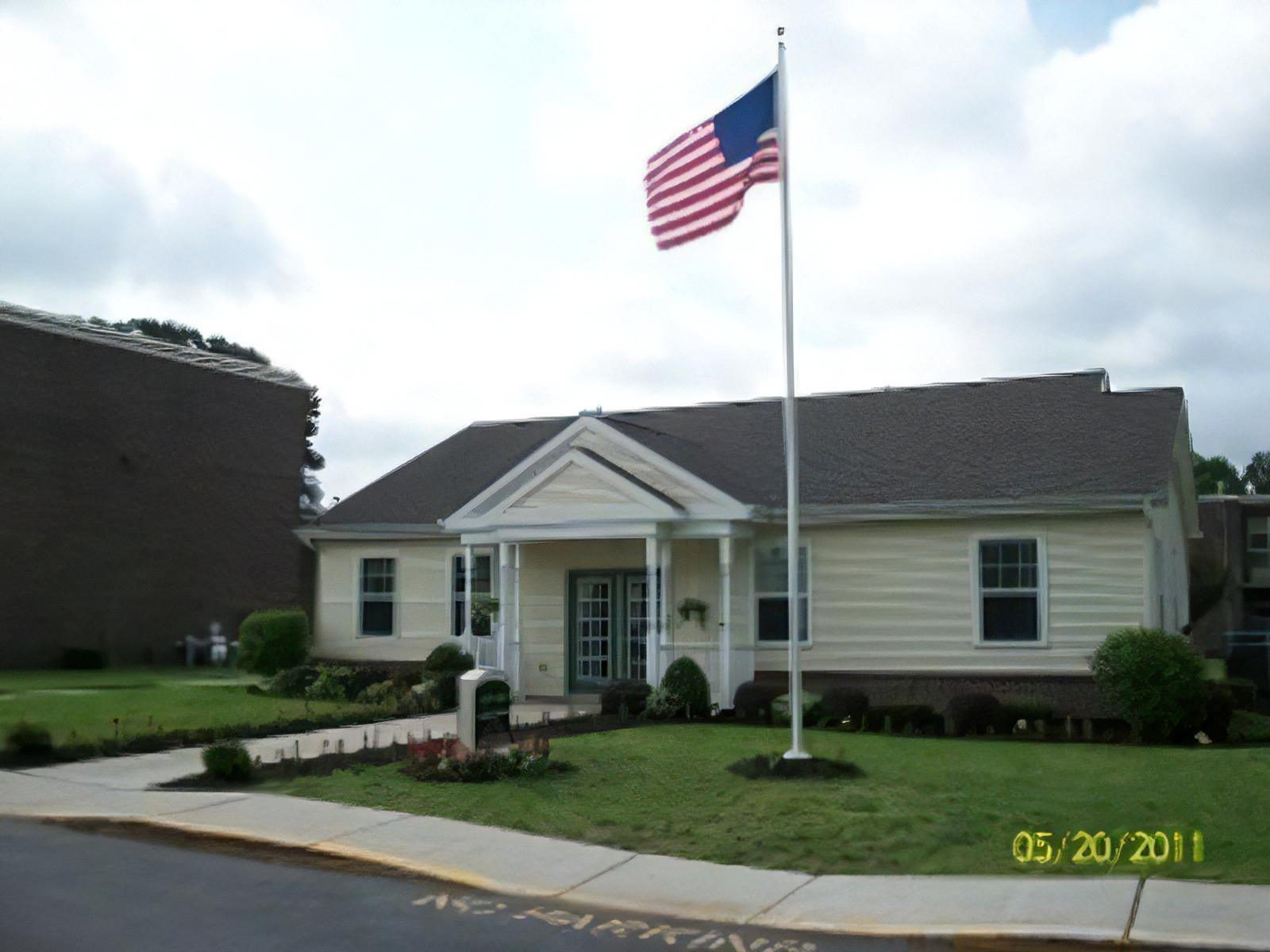 1701 E Broad St – photo 1