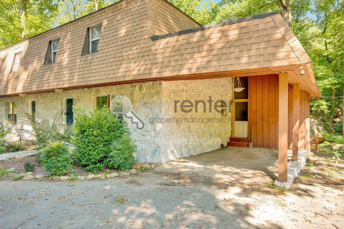 1461 Palisades Rd – photo 5