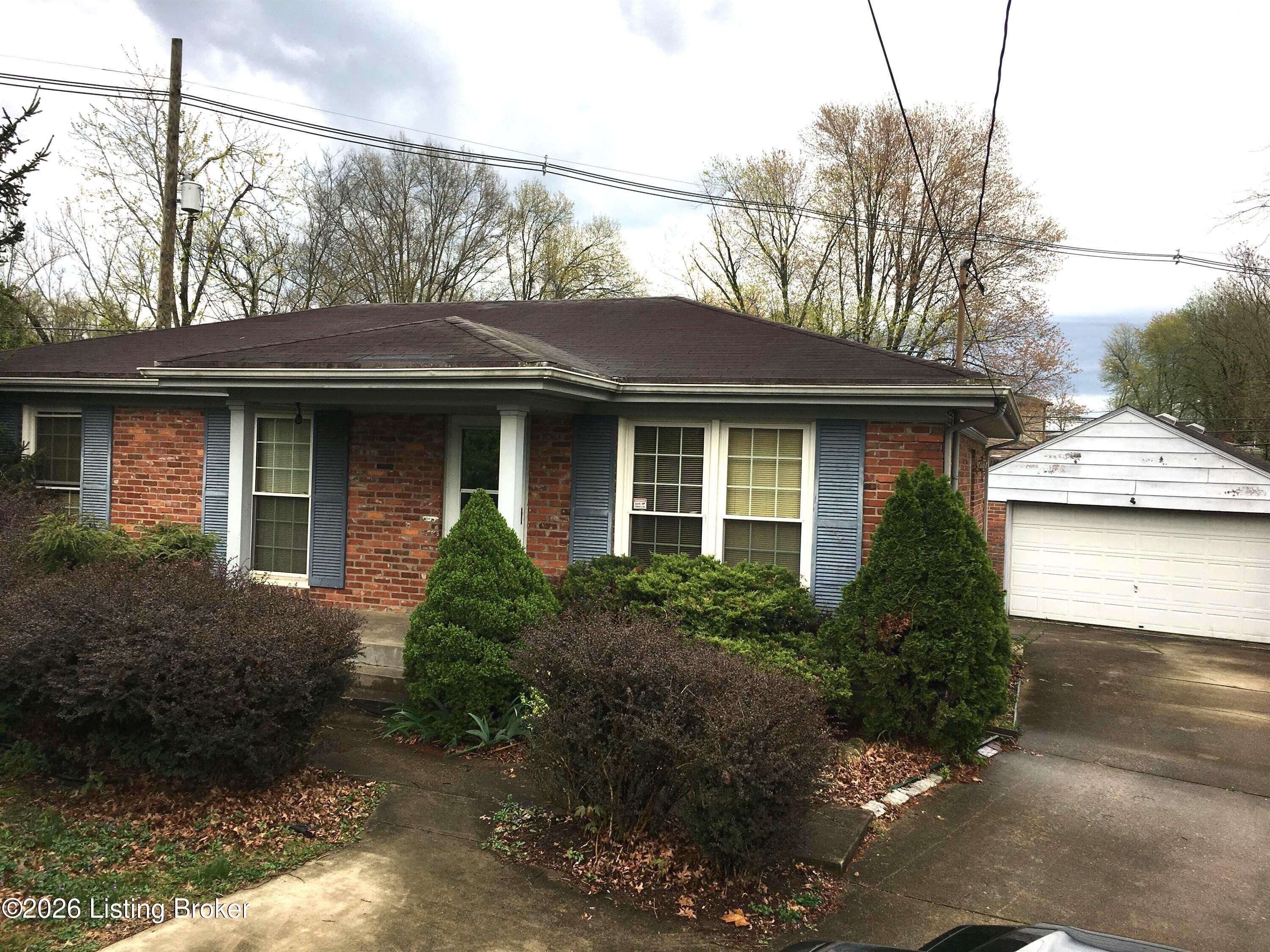 205 S Evergreen Rd – photo 1