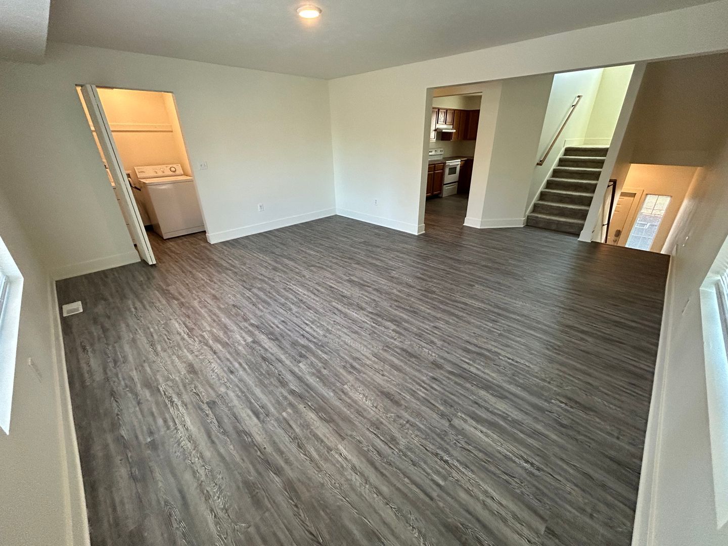 803 E Mission Ave unit Unit 803 1/2 – photo 2