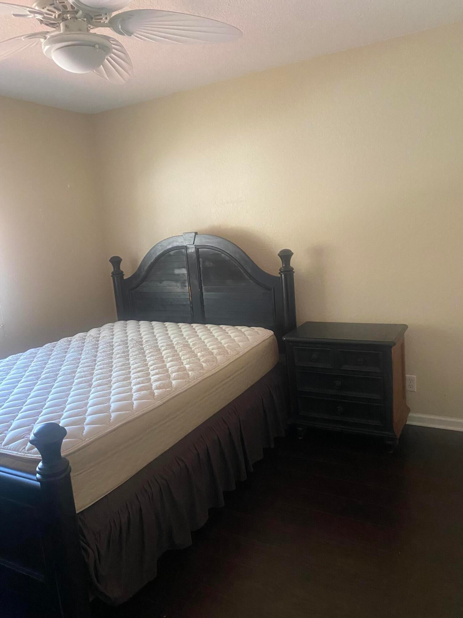 10010 United St – photo 1