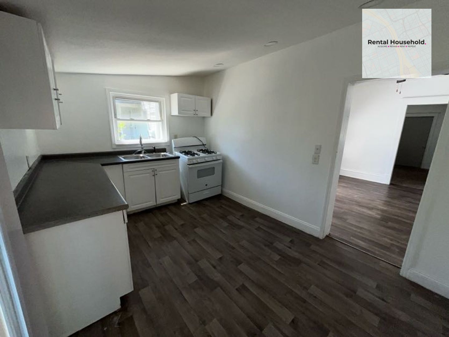1118 Mason St – photo 3