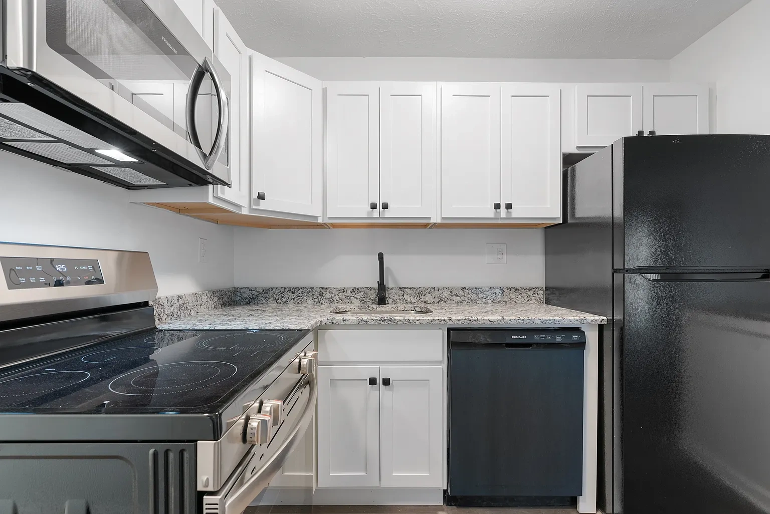 Westwood Apartments - SP Lafayette LLC – photo 4