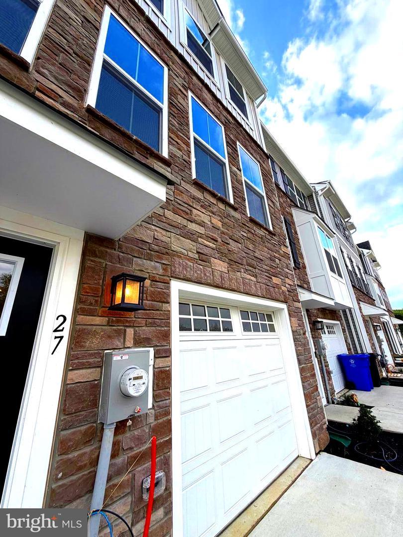 27 Foxwood Dr – photo 4