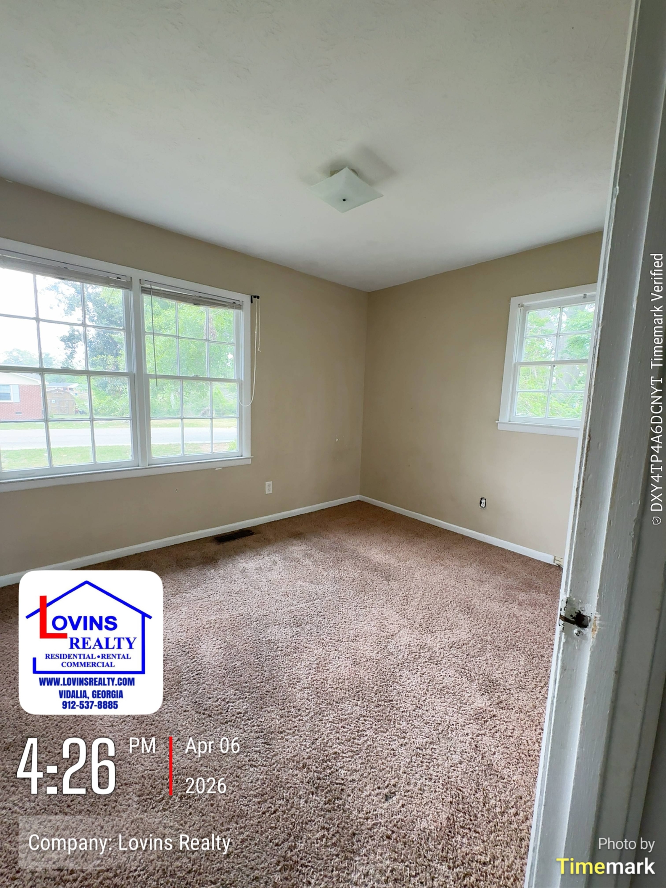 714 Winona St – photo 2