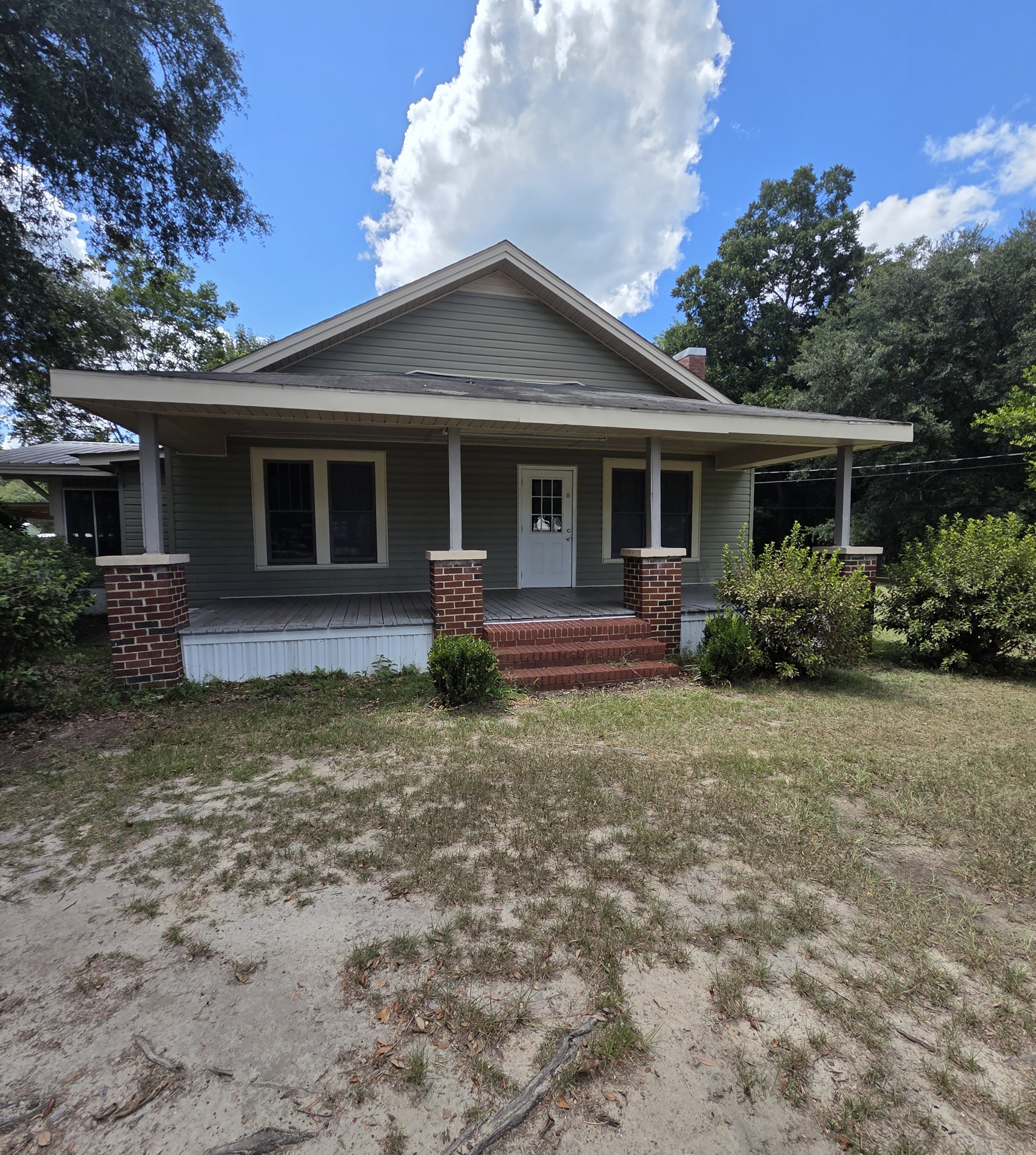 1119 N Broadway St – photo 1