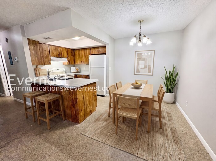 3062 St Paul Dr – photo 5