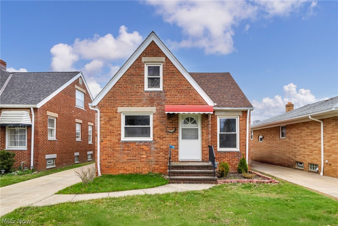 3202 Parklane Dr – photo 1