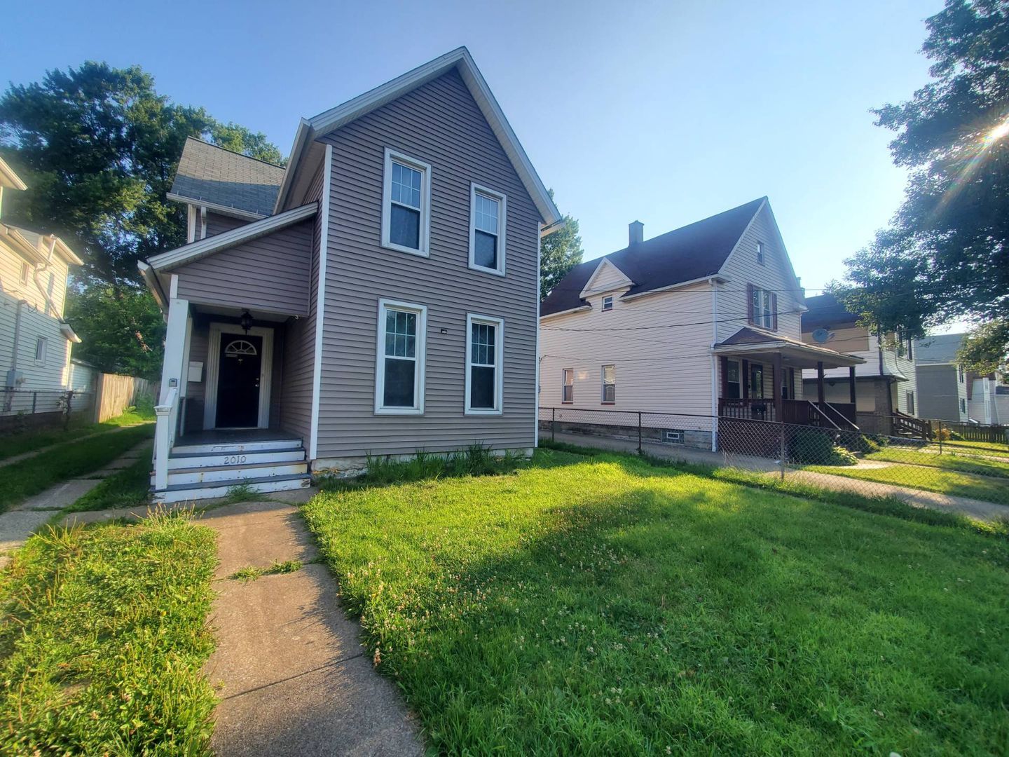 2010 Forestdale Ave unit 2010 Forestdale Ave -UP – photo 1