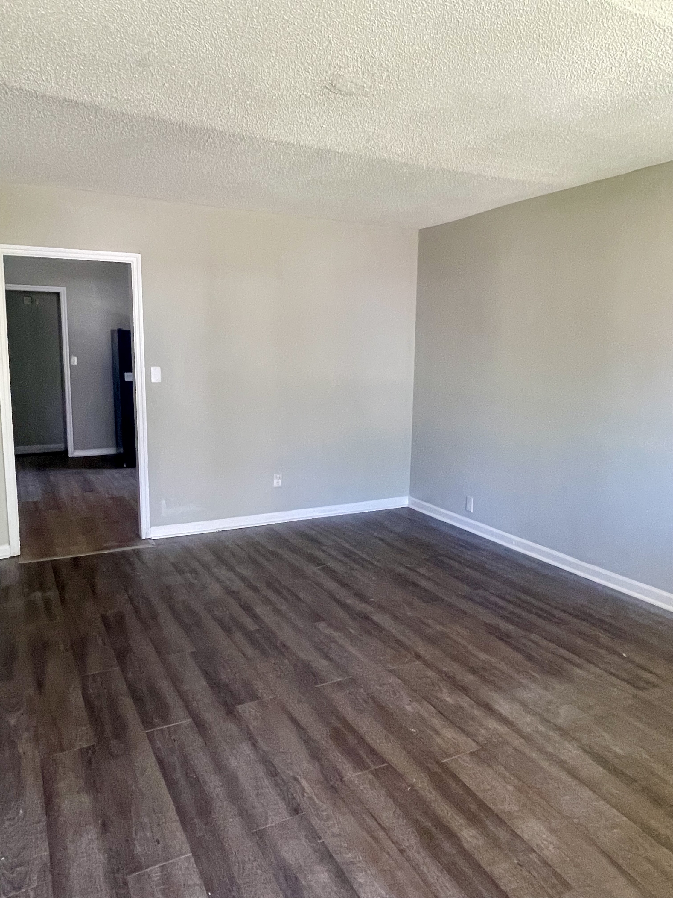 1210 Sheridan Ave – photo 2