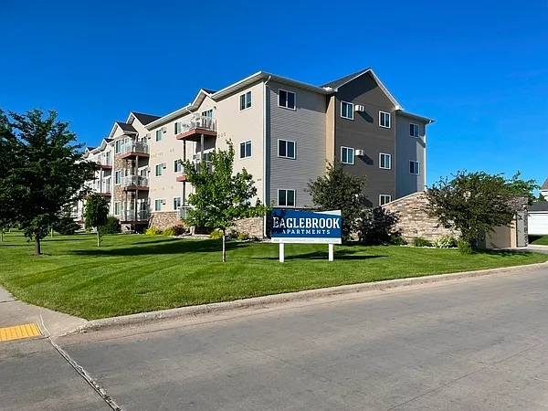 Eaglebrook at Prairie Grove Apartments – photo 4