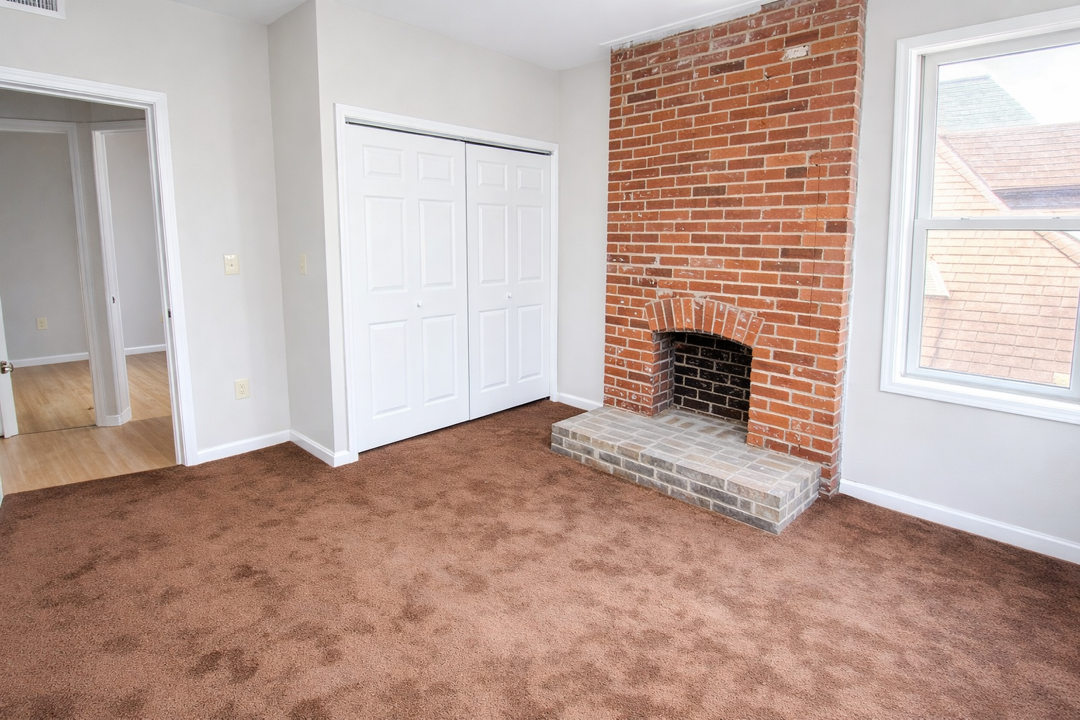 830 Mellon St unit 6 – photo 4