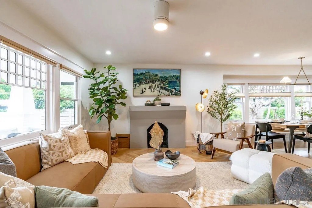 725 Pennsylvania Ave – photo 1