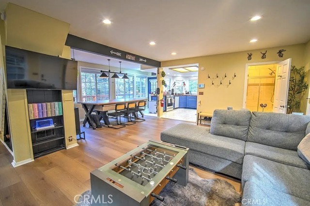 582 Rose Ln – photo 1