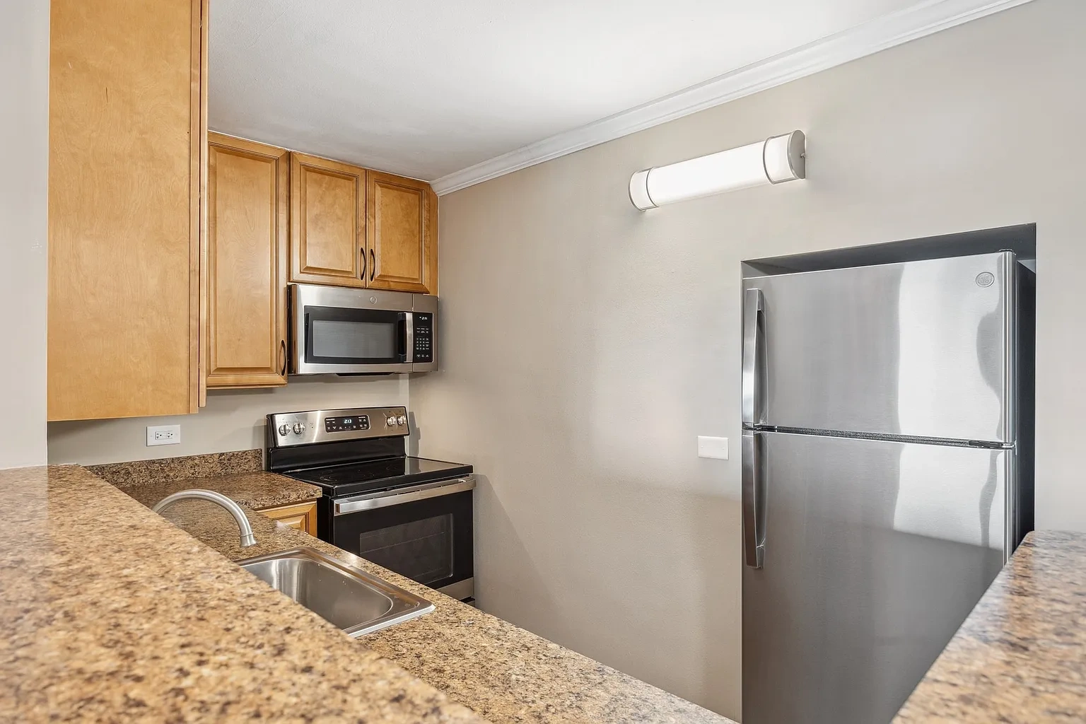 The Riviera Apartments of Evergreen Park – photo 5