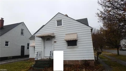3938 W 130th St – photo 1