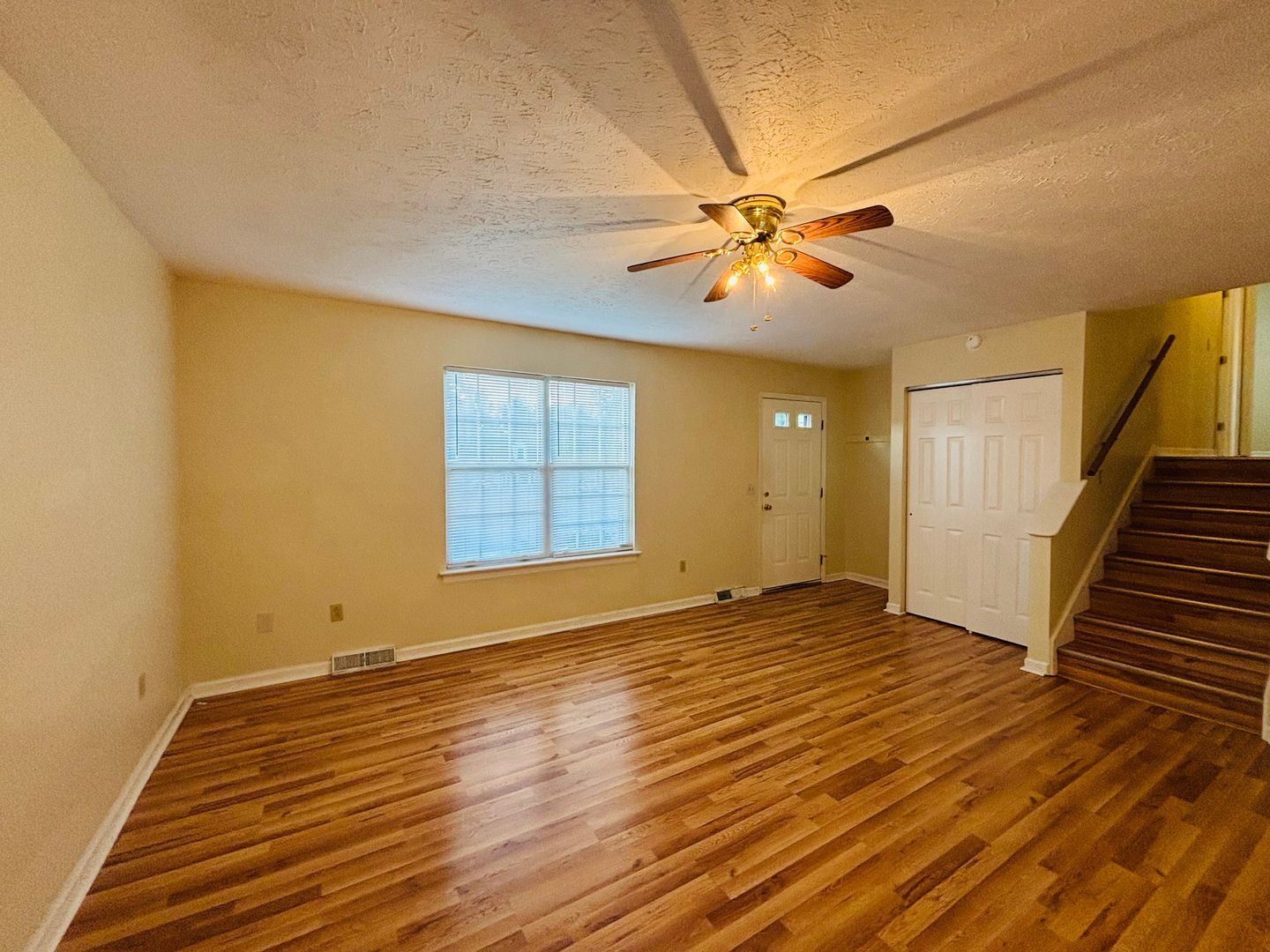 2001 Christopher Dr – photo 3