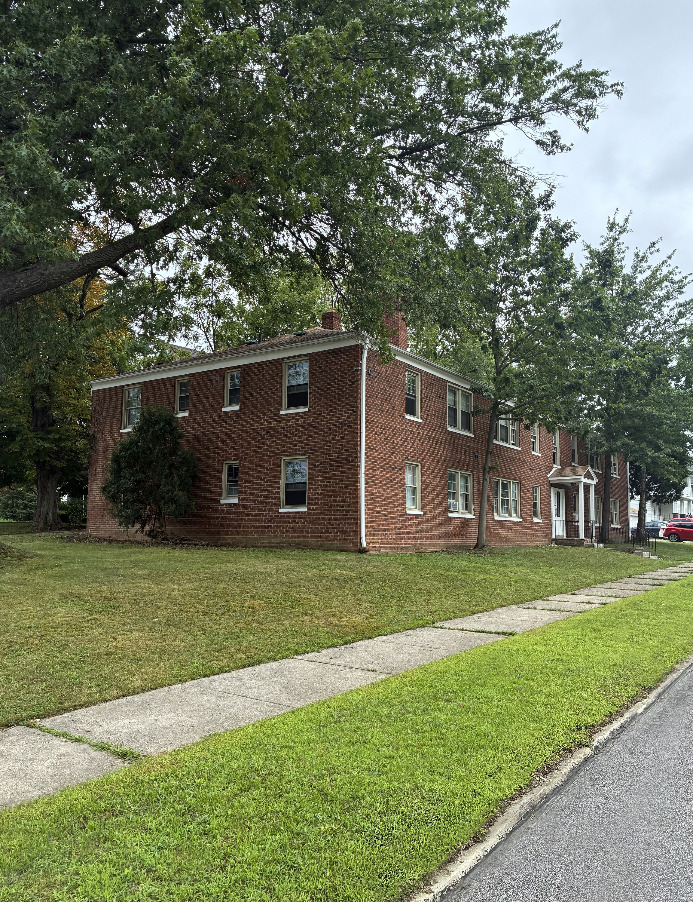 2270 Noble Rd – photo 5