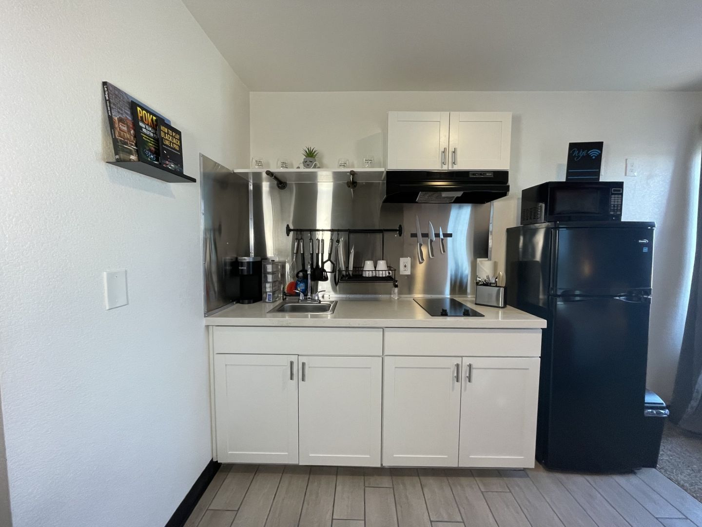 624 Stewart Ave unit 203 - 60% AIM – photo 5