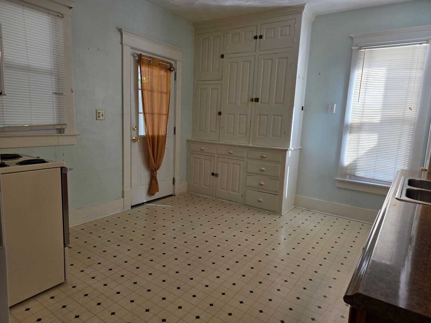 200 E Walnut St unit 202 East Walnut – photo 4