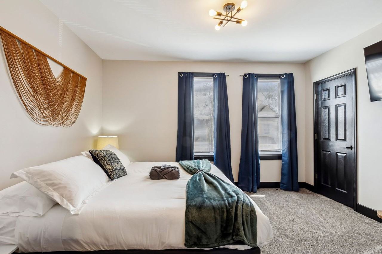 2294 E 86th St unit 1593879P – photo 4