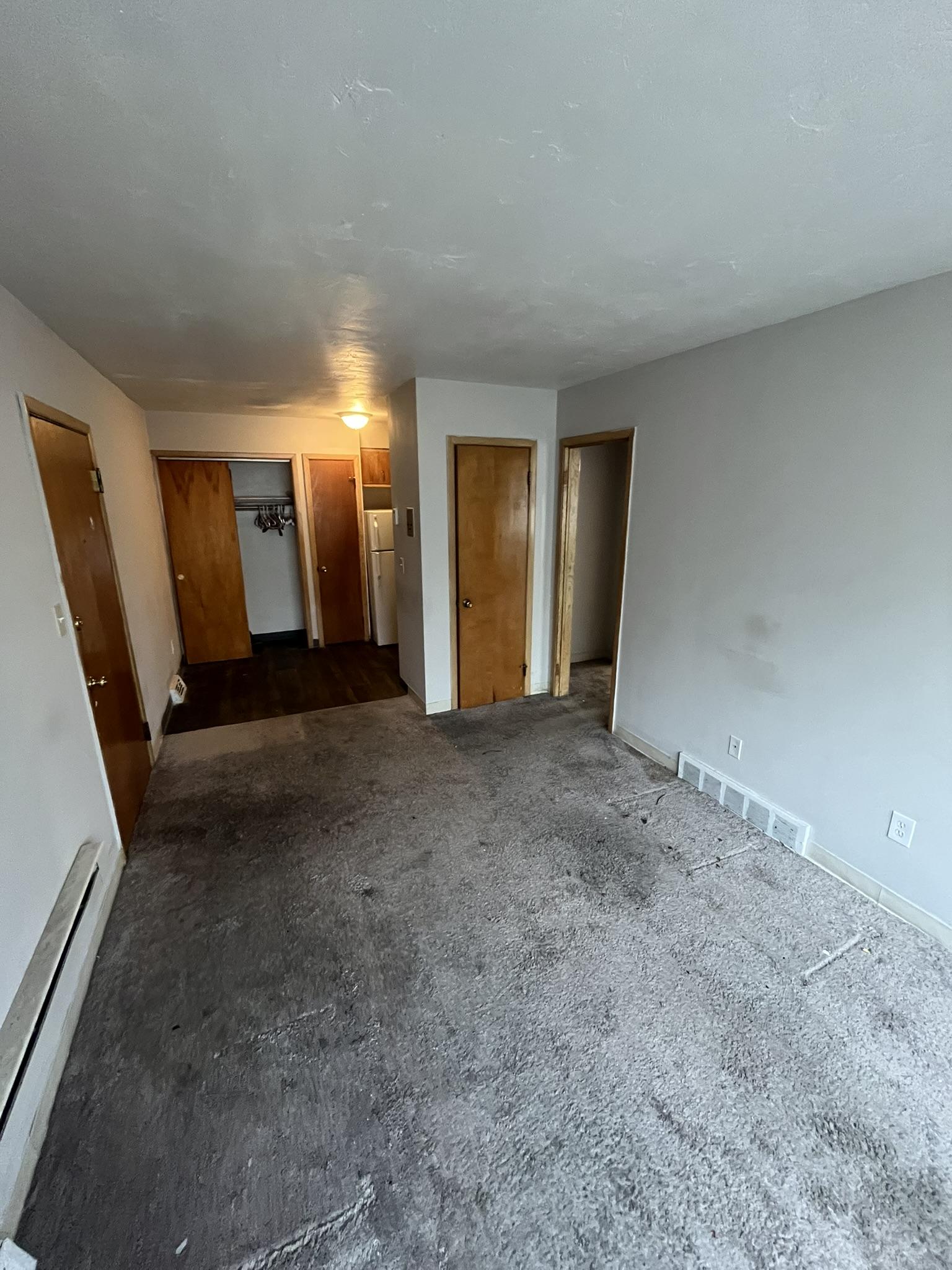 17745 Lakeshore Blvd unit 8 – photo 1