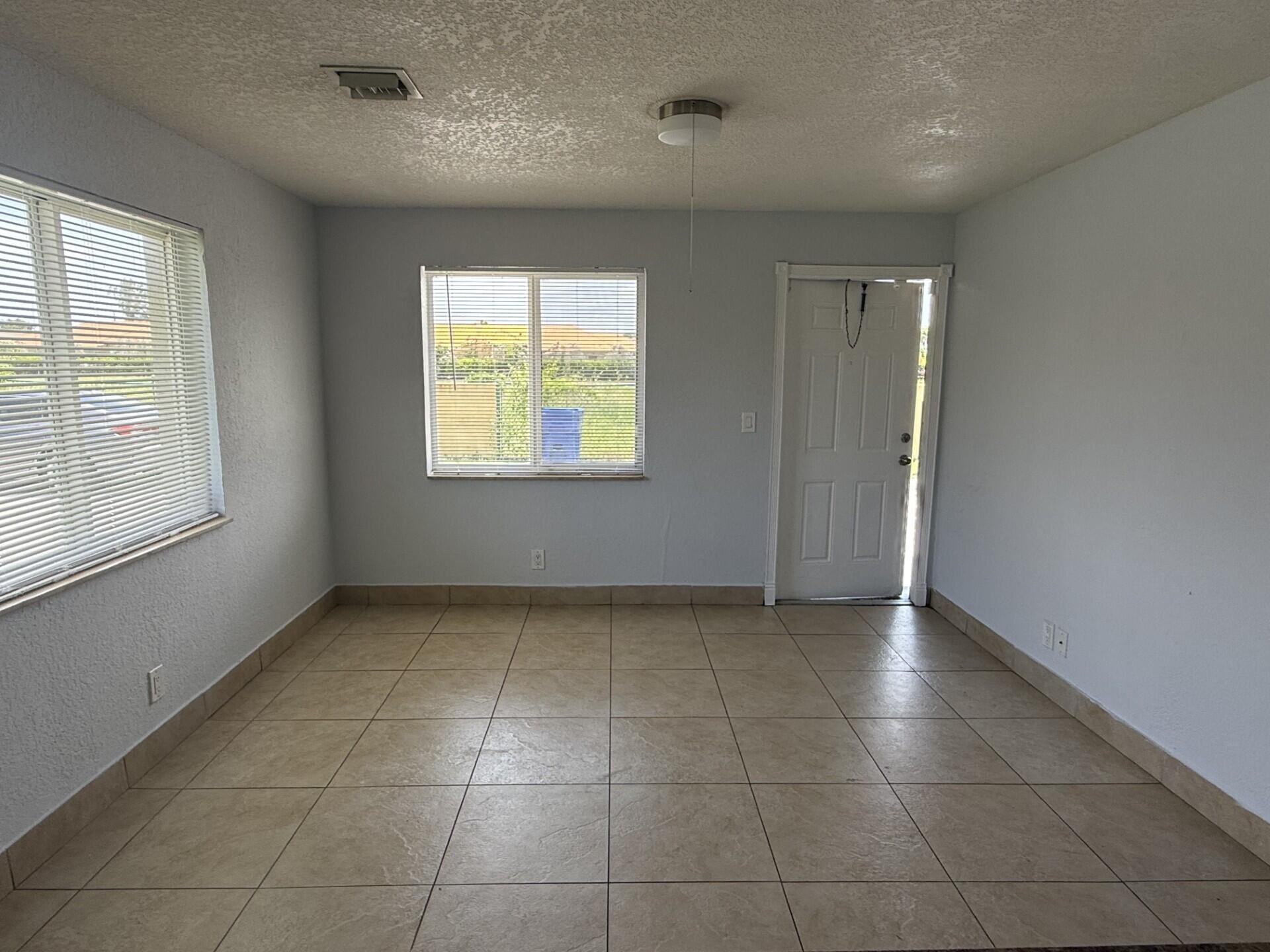 2820 Avenue S unit 8 – photo 3
