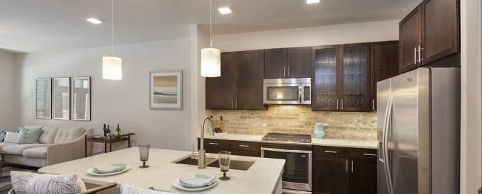 751 Yale St – photo 2