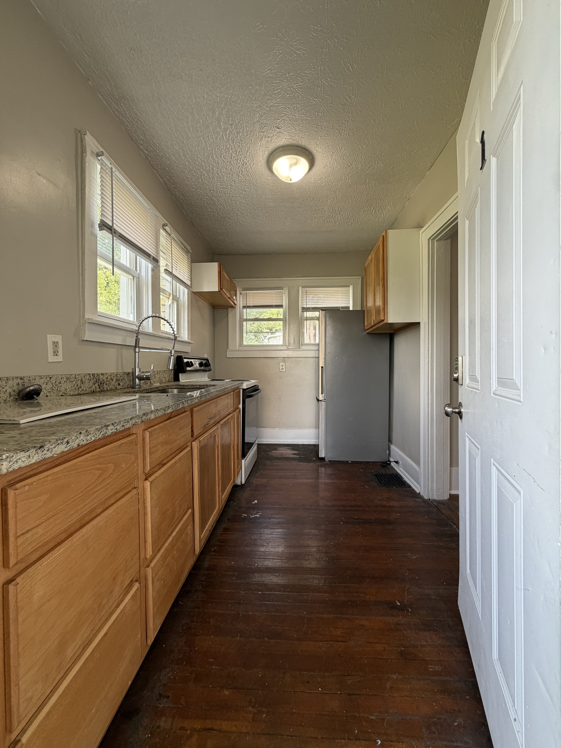 724 S 38th St unit 1 – photo 5
