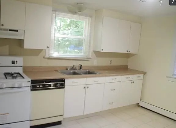 26 Courter Ave – photo 5