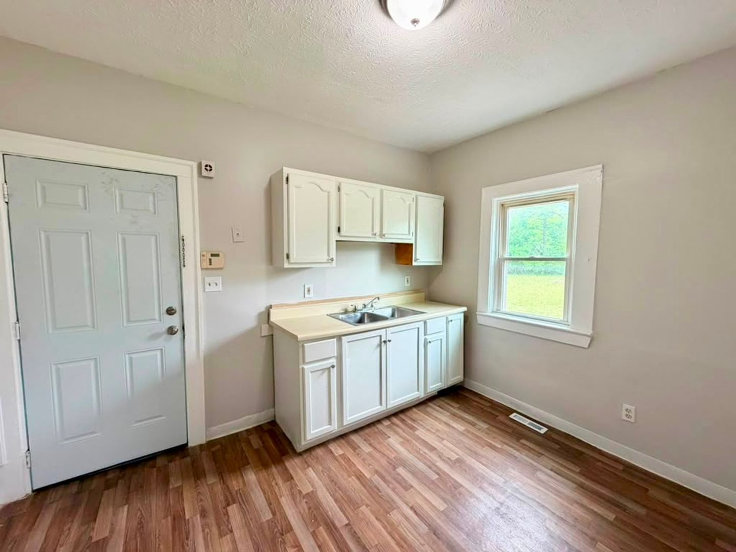 3454 E 118th St unit Up – photo 2