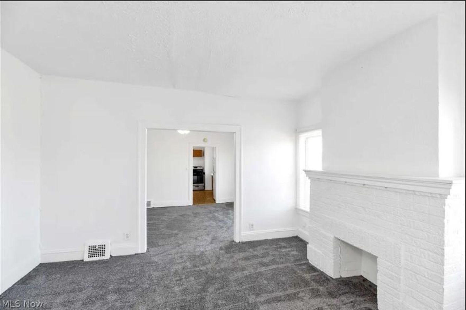 14104 Aspinwall Ave unit Unit #4 – photo 1