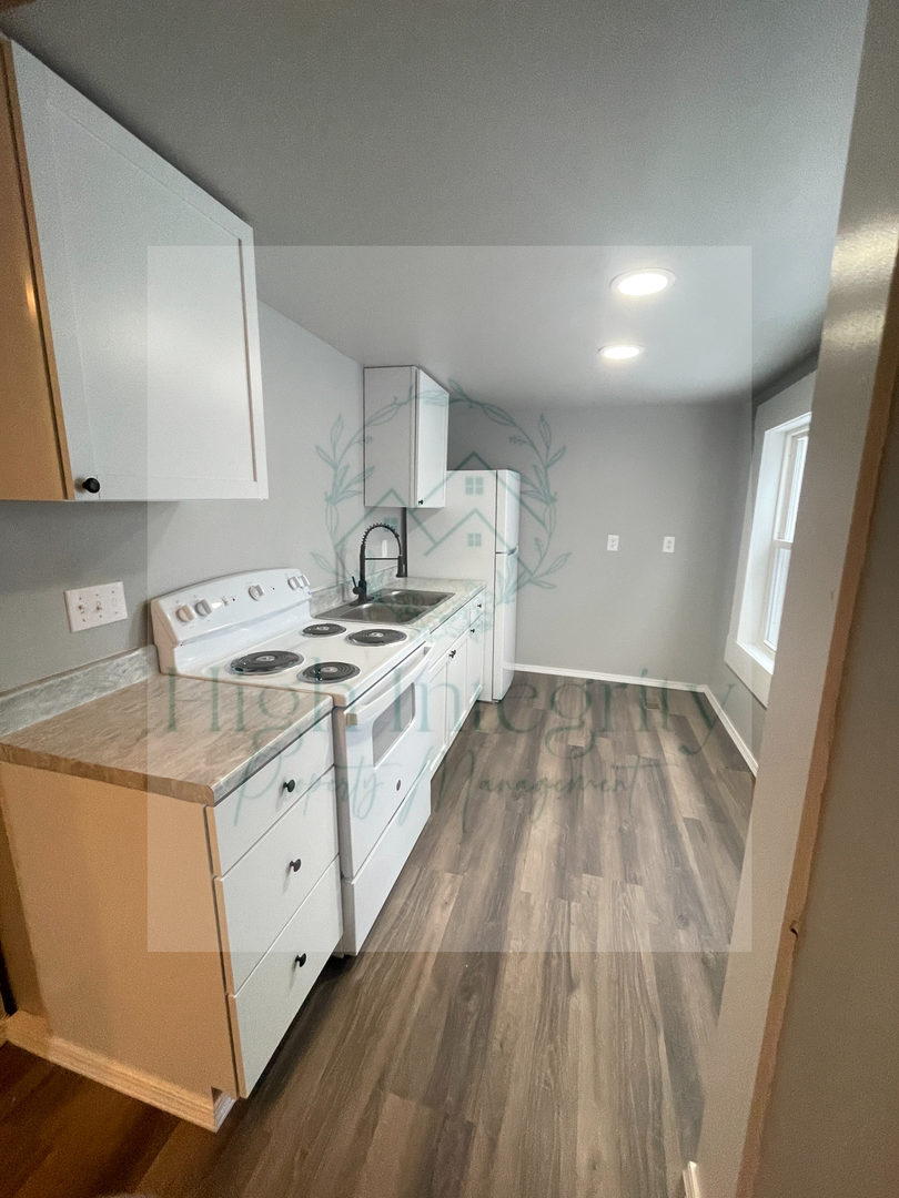 403 Walnut St unit A – photo 3
