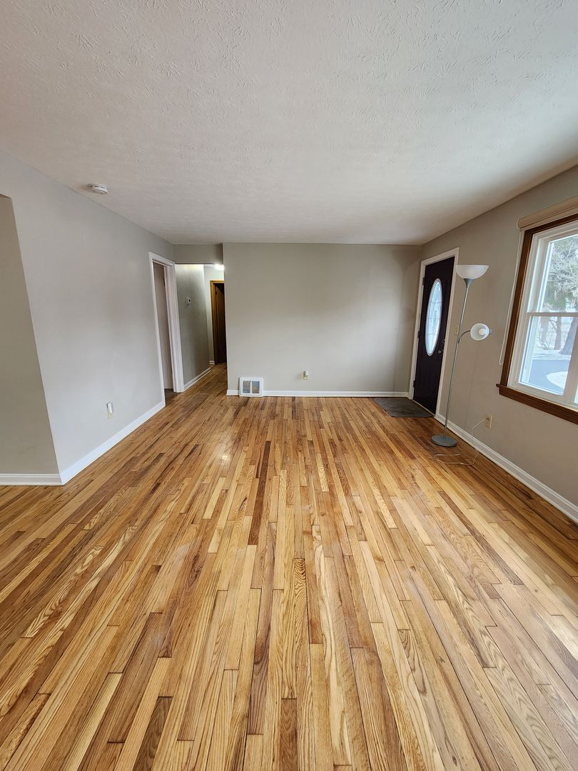 6920 SOM Center Road – photo 4
