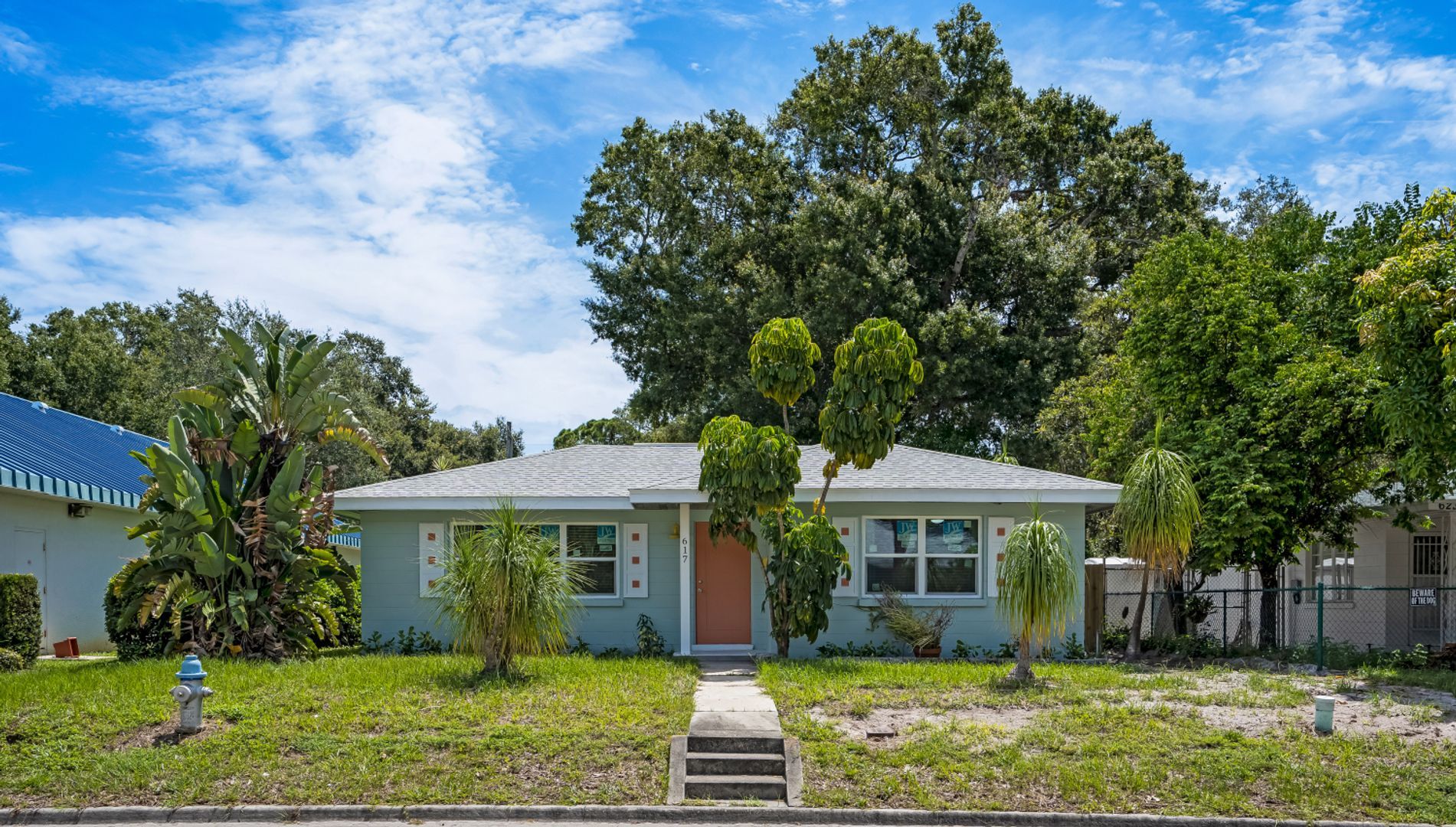 617 26th St W – photo 1